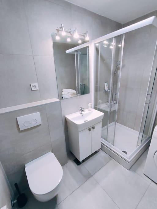 Ferienwohnung Udoban Stan Sa Terasom U Mirnom Okruzenju Zagreb Exterior foto