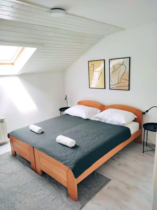 Ferienwohnung Udoban Stan Sa Terasom U Mirnom Okruzenju Zagreb Exterior foto